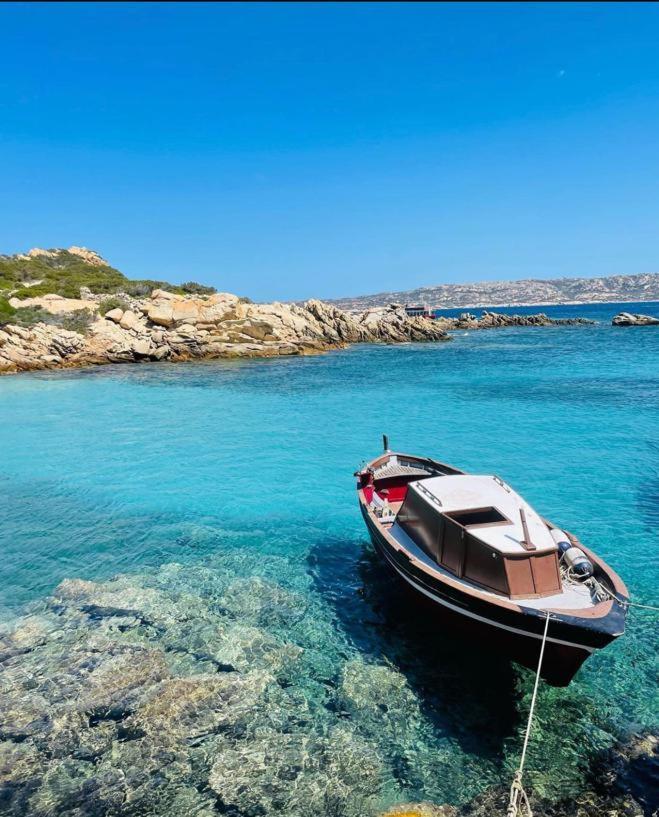 Zaffiro Casa Vacanze Al Mare Valledoria  Eksteriør billede